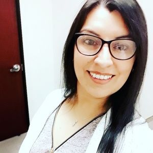 Meet your Posher, Perla